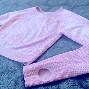 Dusty Pink long sleeve athletic crop top